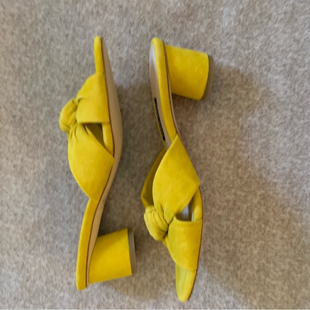 Nine West Suede Yellow Knot Mules - Picture 4 of 7